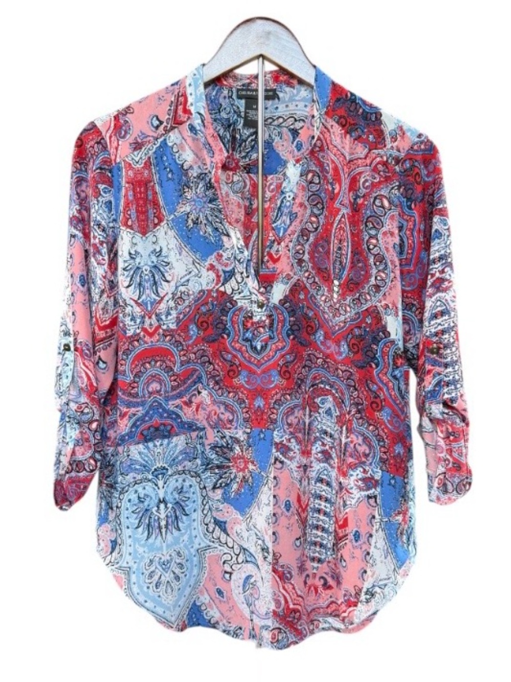Chelsea & Theodore paisley top notched V-neckline 3/4 length sleeve Size Medium
